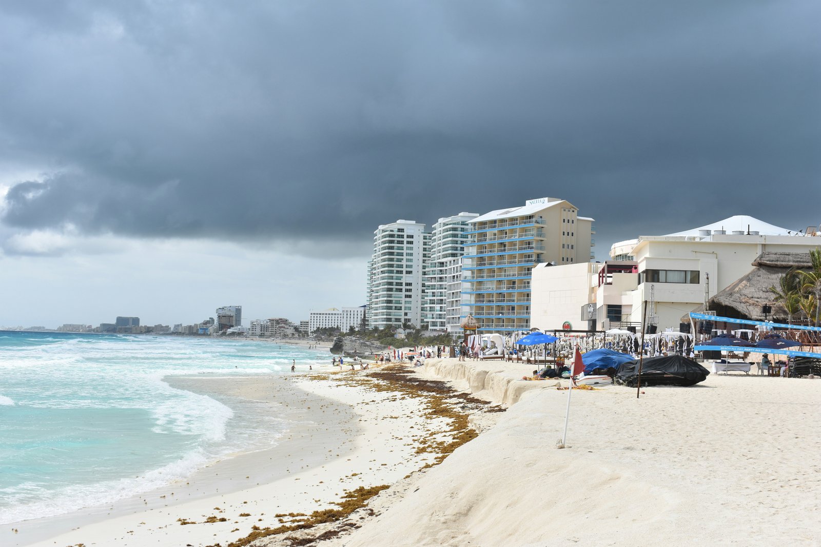 How Much Does It Cost to Protect a Property Against Hurricanes in the Riviera Maya?